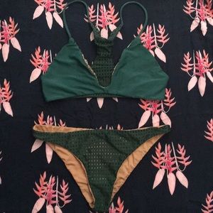 Acacia two piece
